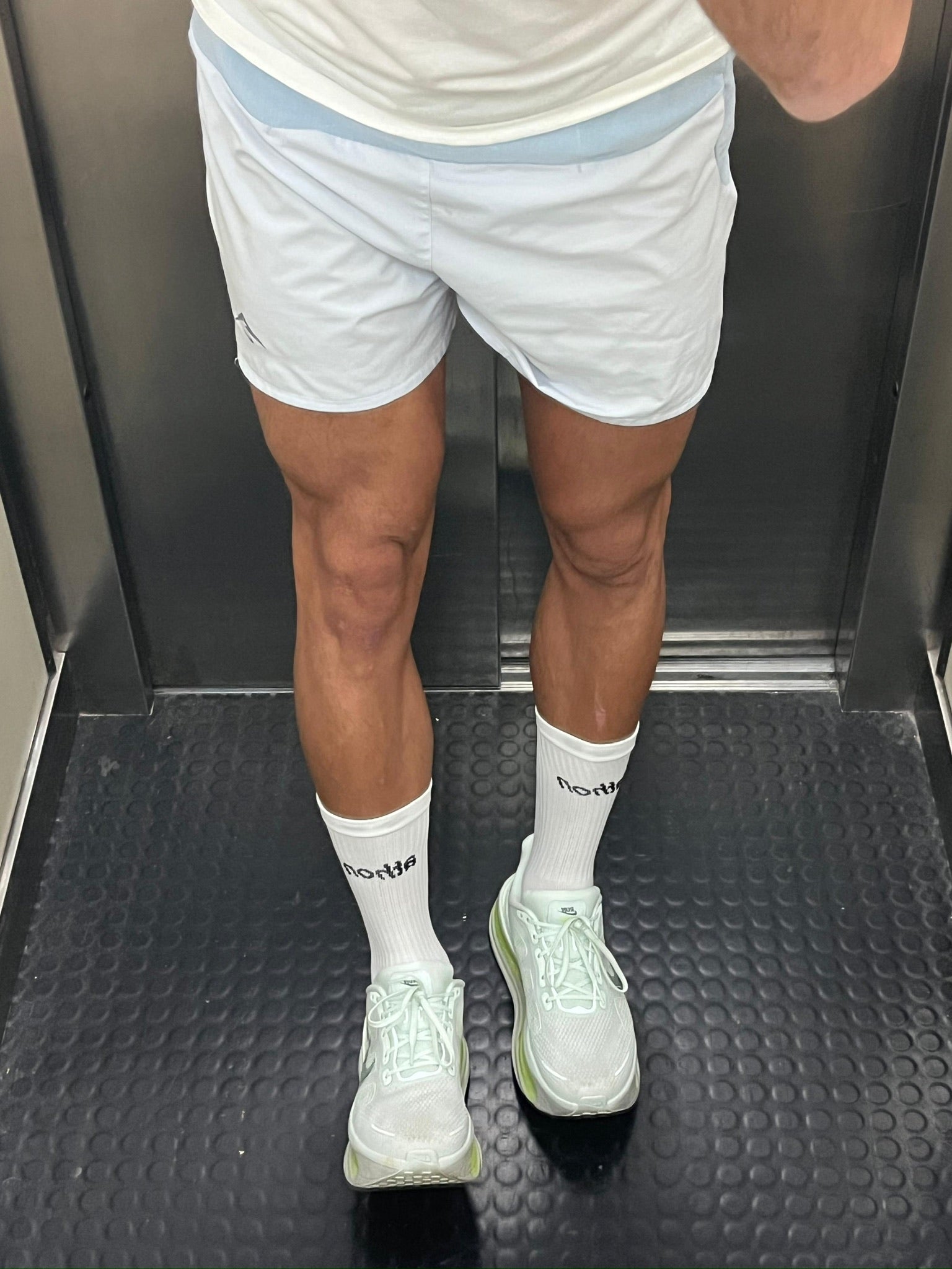 Evita rozaduras y ampollas al correr con calcetines técnicos de dedos